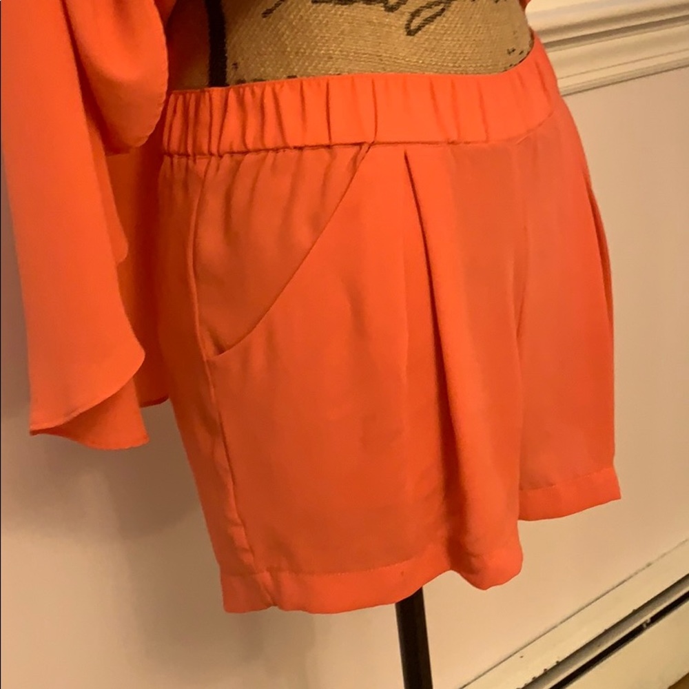 Set short & blouse - Picture 3 of 10